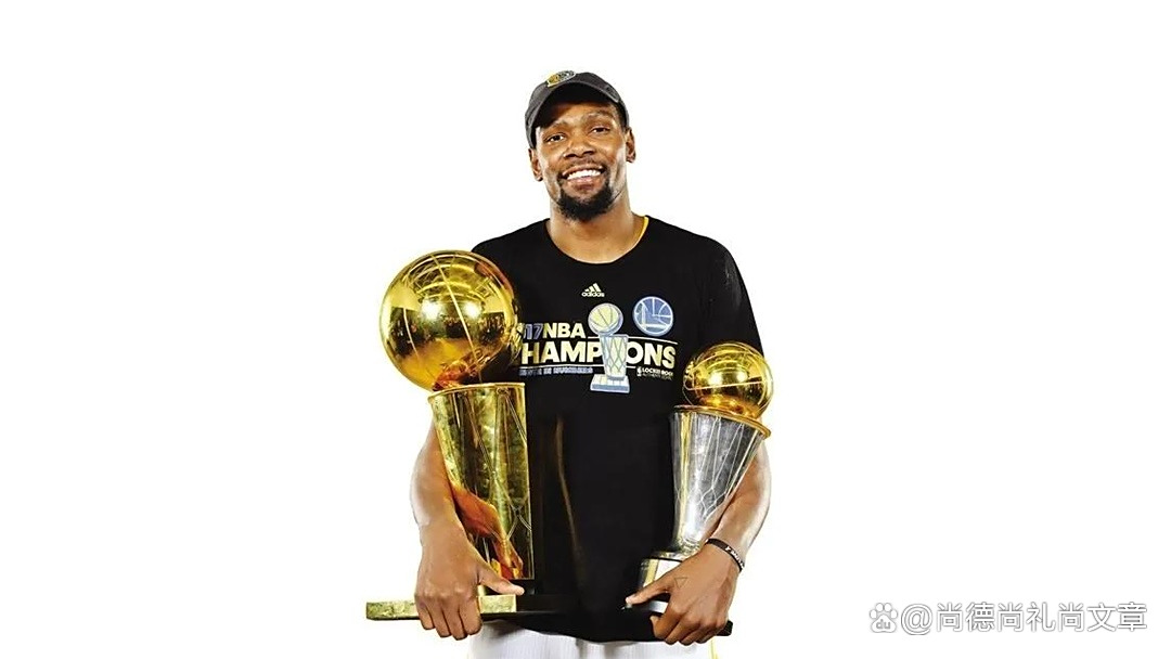 夺冠引发热议！，杜兰特在美国队比赛中刷新纪录引发球迷热议的简单介绍九游体育平台